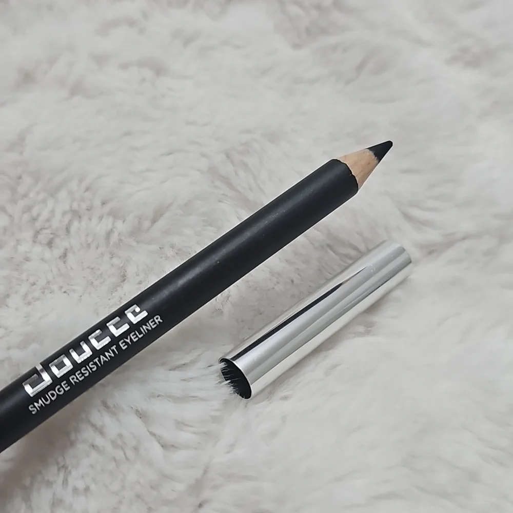 Doucce Smudge Resistant Longwear Black Kohl Eyeliner